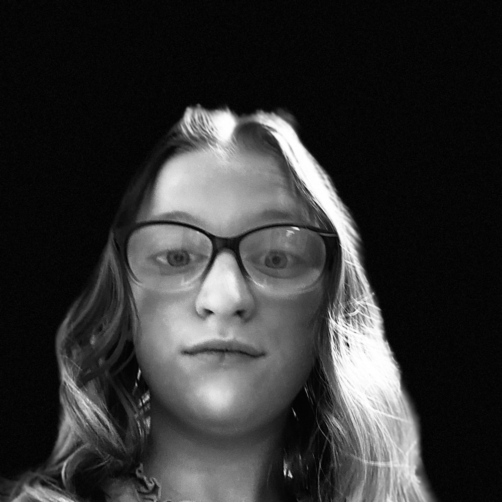 Meet your Posher, Adriona